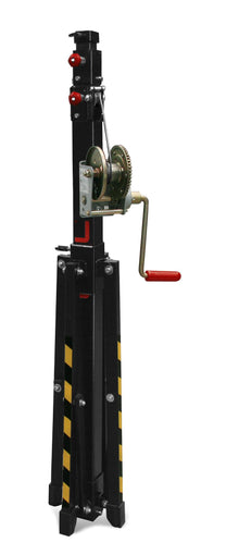 Material Lift hebt Baumaterial in die Höhe - Ideal für Bau und Montage